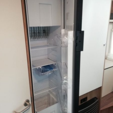 700x933-BURSTNER-PREMIO-LIFE-425-TS_1632479620