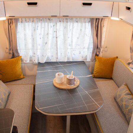 Eriba Familia 320 0001