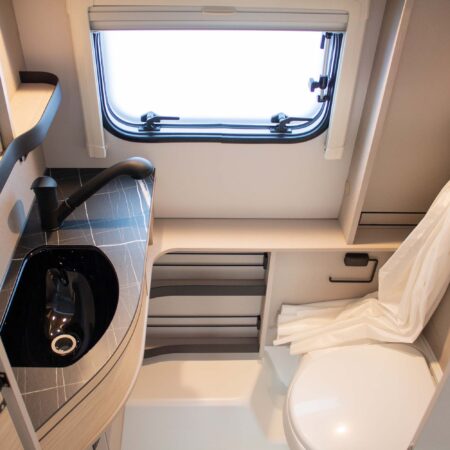 Eriba Familia 320 0005