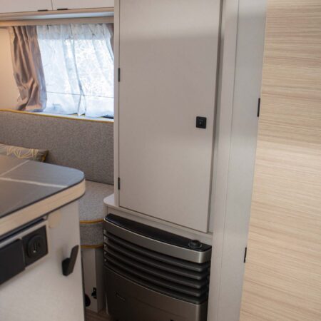 Eriba Familia 320 0012