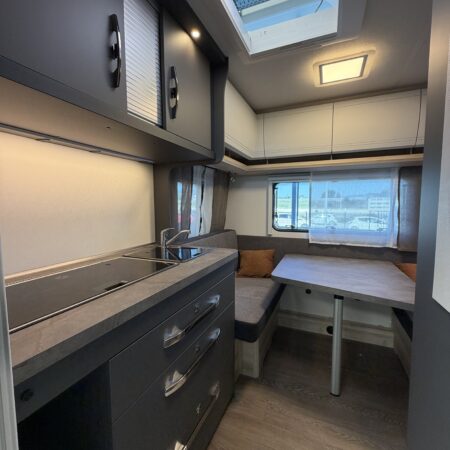 HOBBY DE LUXE 400 Sfe