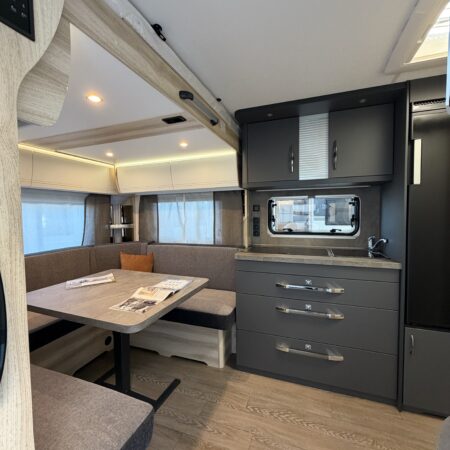 HOBBY DE LUXE 515 UHL