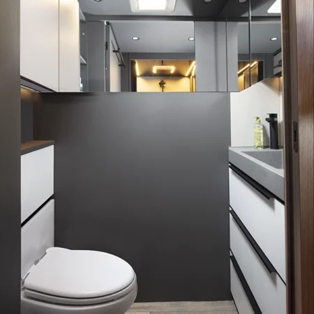 NIESMANN+BISCHOFF-Arto84-Badezimmer-Waschbecken-Toilette copia